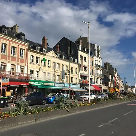 L'etoile De Trouville-sur-Mer