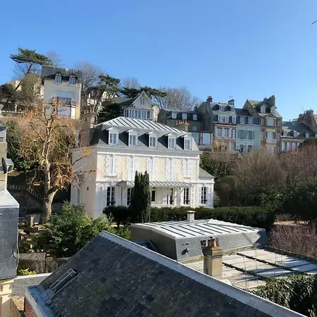 L'etoile De * 트로우빌쉬메르